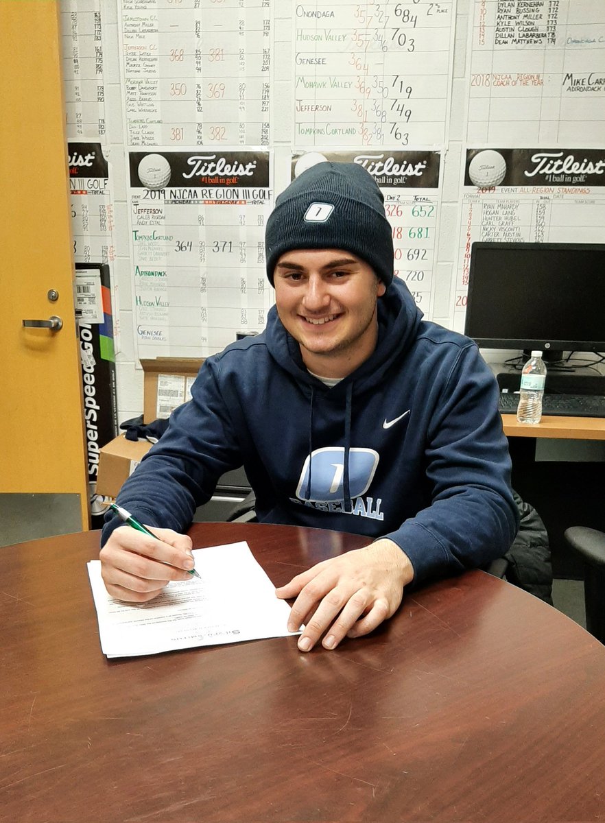 <a href="/mikebenedetto03/">Mike Benedetto III</a> getting ready summer signing his commitment to the <a href="/Smittiebaseball/">Sherrill Silversmiths</a> #lazers #occbaseball <a href="/OnondagaLazers/">Onondaga Community College Athletics</a> <a href="/OnondagaCC/">OCC</a>
