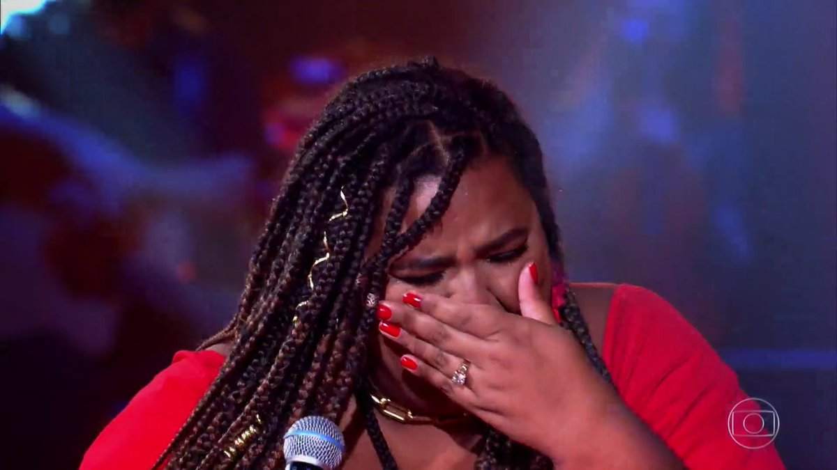 BrunnoCelso's tweet photo. Ainda bem que o Teló salvou a Krishna. A mulher canta demais... #TheVoiceBrasil https://t.co/Gxu18DIvej