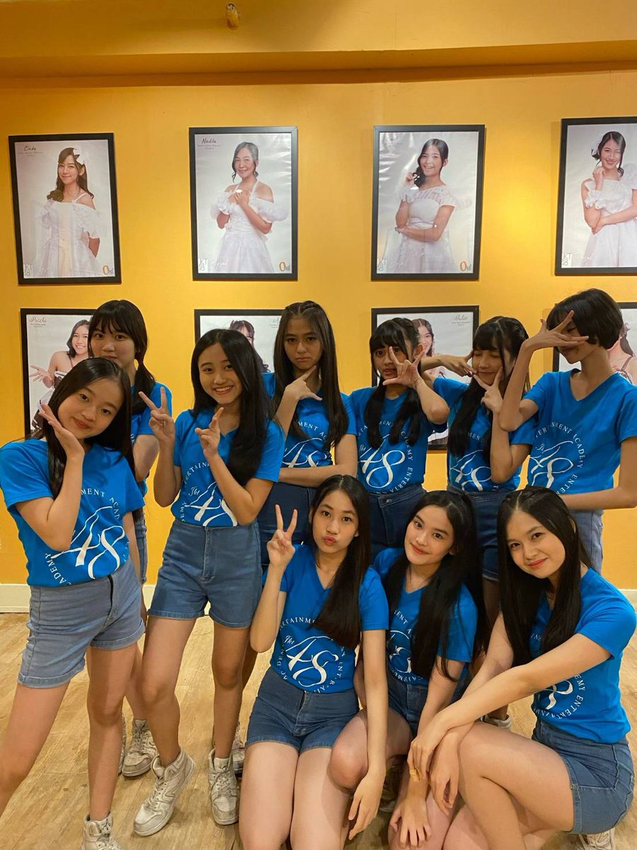 Selamat dua tahun gen 9 sukses terus kalian semua walau sudah di jalan yang berbeda 🥰 sayang kalian
<a href="/PutriElzahra2/">Putri Elzahra</a> @Caithlylynn_gs <a href="/EllysiaChalista/">Chalista Ellysia Sugianto</a> <a href="/nyabirra/">.</a> <a href="/shintadvs/">Shinta Devi</a> <a href="/A_abel17/">christabel</a> <a href="/L_MarshaJKT48/">Marsha Lenathea</a> <a href="/S_AshelJKT48/">.</a> <a href="/I_KathrinaJKT48/">Kathrina Irene</a> <a href="/C_IndahJKT48/">Indah Cahya</a> 
<a href="/9thElixir/">EL(IX)IR | Stability in Diversity</a>