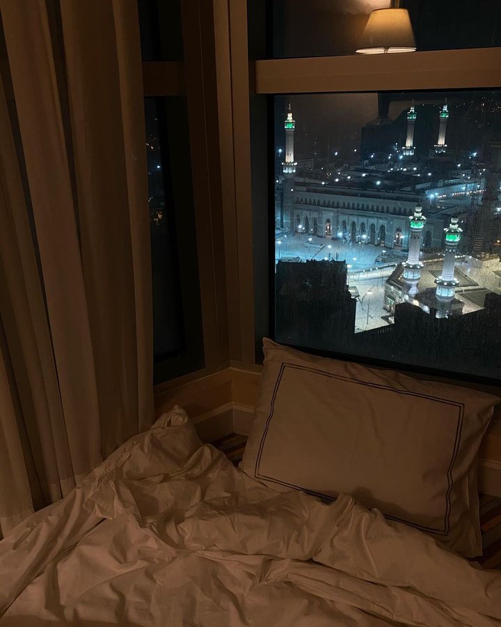 SaudiNewsFR's tweet photo. 📍🕋

Le meilleur endroit pour pouvoir paisiblement se reposer la nuit ⤵️ https://t.co/EVZ0OcHJpA