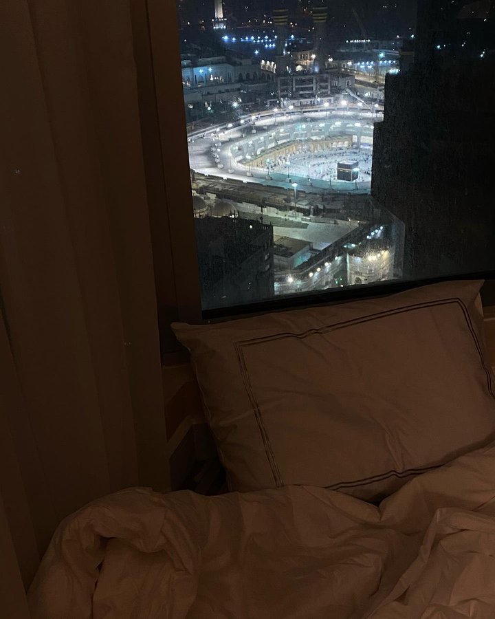 SaudiNewsFR's tweet photo. 📍🕋

Le meilleur endroit pour pouvoir paisiblement se reposer la nuit ⤵️ https://t.co/EVZ0OcHJpA