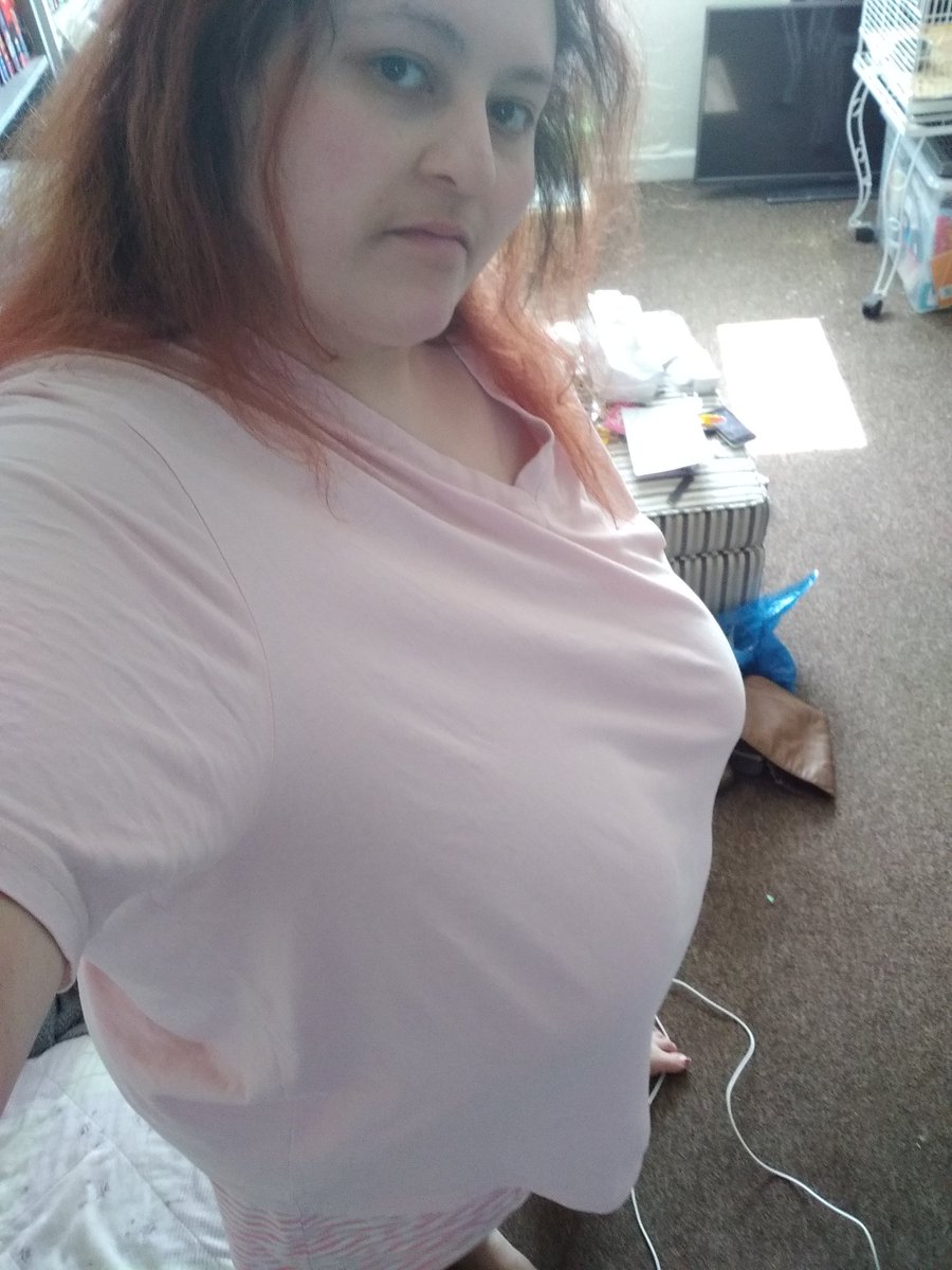 JoannaW39172477's tweet image. (08/06/2021)

Love these!! I'm a shorts kinda girl. My Favourite Colour!!

#Pjs #Pink #PinkPjs #Clothing #NighttimeClothing #PinkClothing #MyFavouriteColour

📷 🤳🏻 💗 👕 🩳 🙂 😁 ❤️