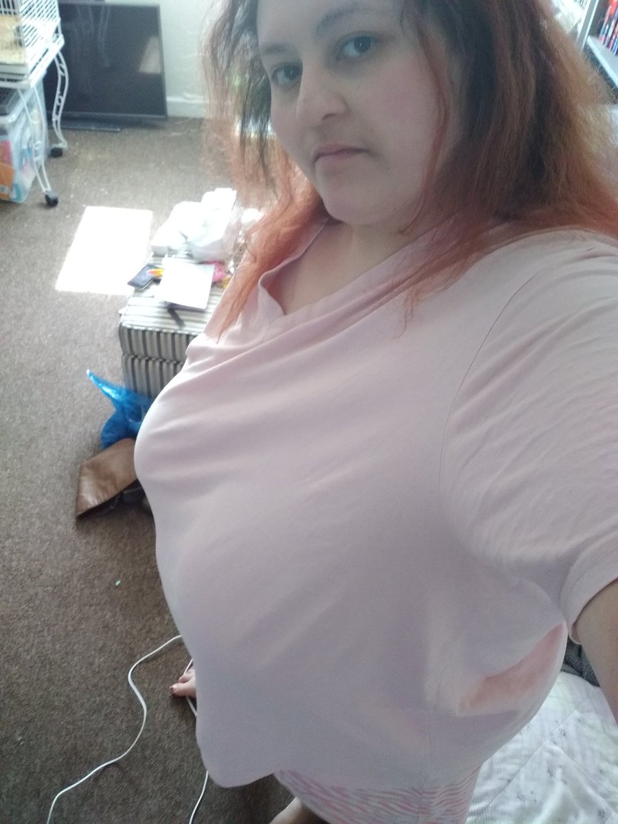 JoannaW39172477's tweet image. (08/06/2021)

Love these!! I'm a shorts kinda girl. My Favourite Colour!!

#Pjs #Pink #PinkPjs #Clothing #NighttimeClothing #PinkClothing #MyFavouriteColour

📷 🤳🏻 💗 👕 🩳 🙂 😁 ❤️