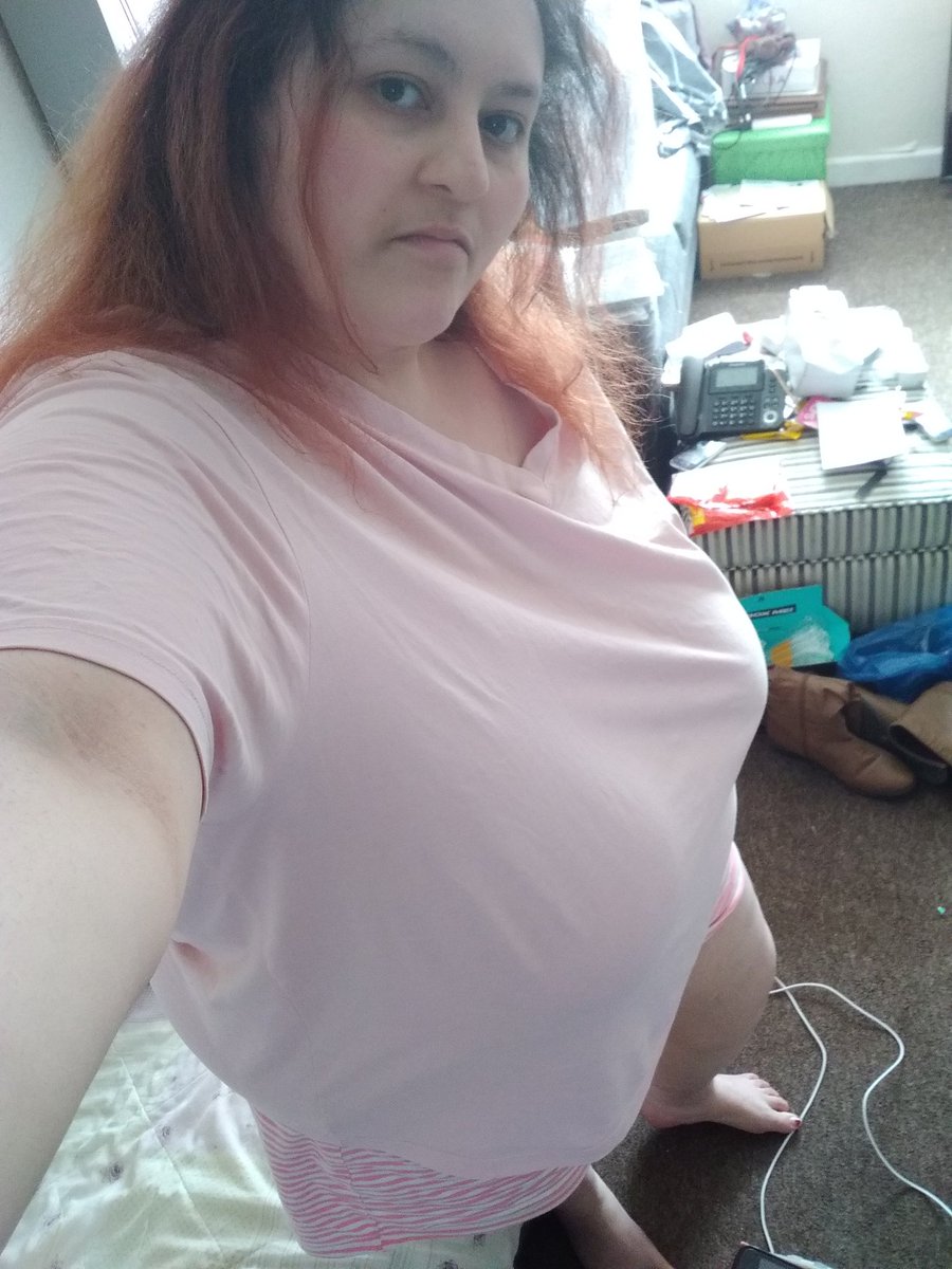 JoannaW39172477's tweet image. (08/06/2021)

Love these!! I'm a shorts kinda girl. My Favourite Colour!!

#Pjs #Pink #PinkPjs #Clothing #NighttimeClothing #PinkClothing #MyFavouriteColour

📷 🤳🏻 💗 👕 🩳 🙂 😁 ❤️