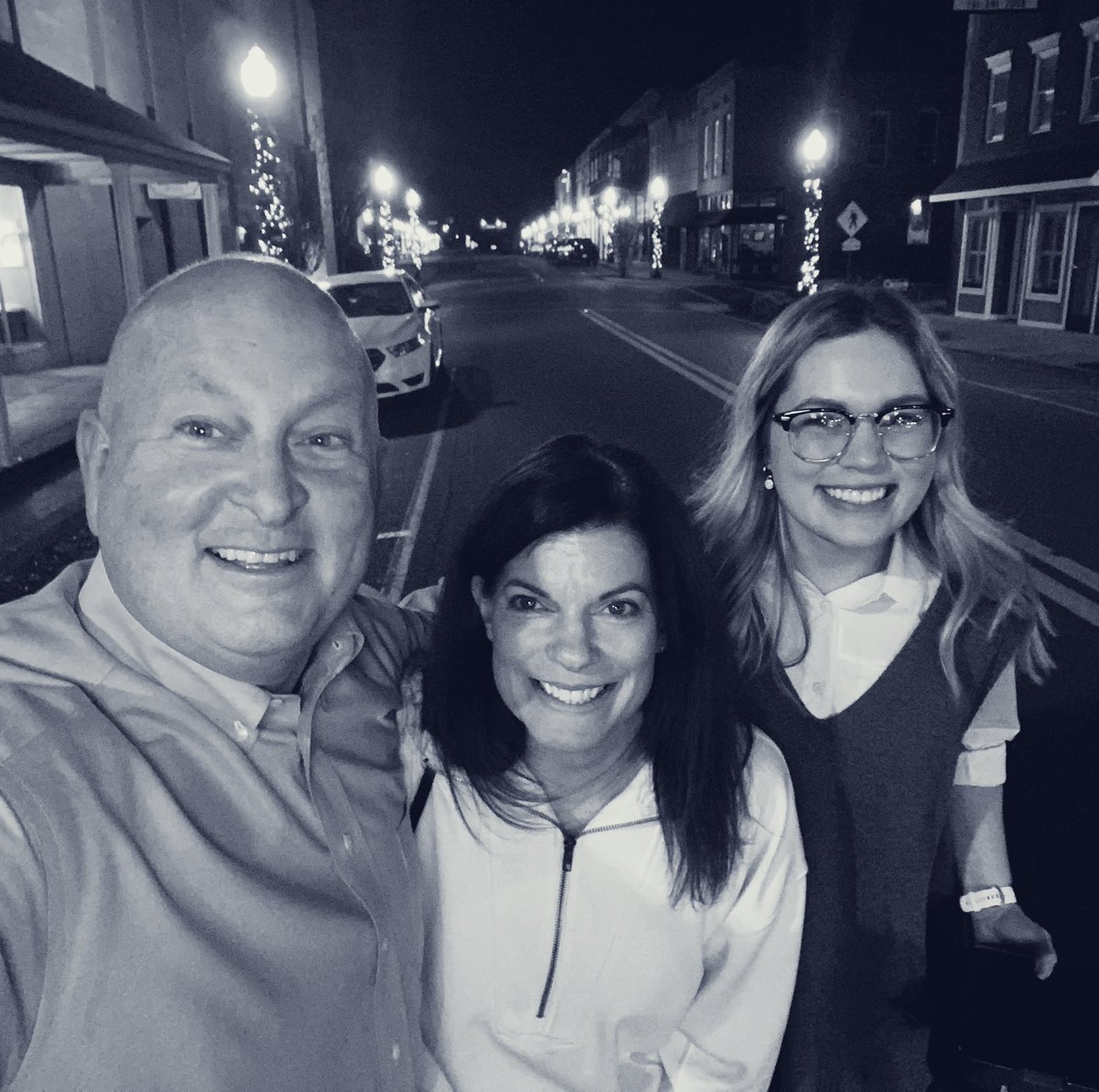 KC4UTIA's tweet photo. I love seeing former students become successful graduates! Great to have @awkwardshelbs back at @utmartin today. #Thriving #Professional #StillAwkward #beUTMproud https://t.co/L7pKTZowkl