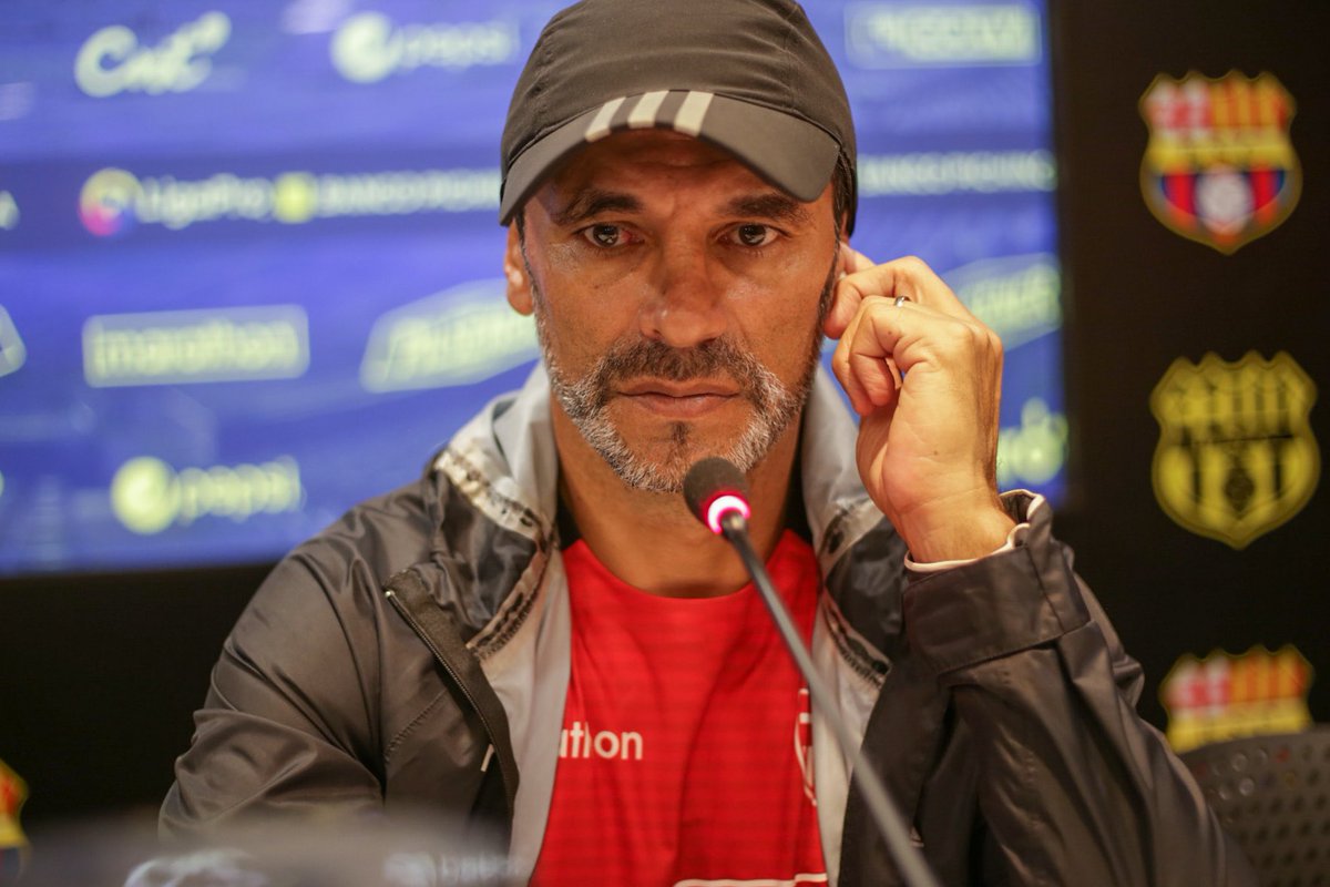 IdoloSoldado's tweet image. 🚨 ULTIMA HORA #BSC 🚨

Acaba de finalizar la 2da reunión del directorio del club (Tema: Fabián Bustos)

Bustos NO es más DT de #BarcelonaSC 🟡