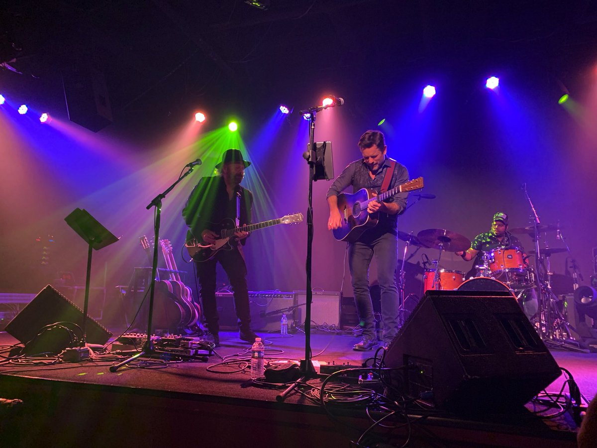 Thankful to have you #BackInMyLifeAgain  <a href="/CharlesEsten/">Charles Esten</a> 😉 After almost two very surreal years, we ALL deserve good nights with music, liquor, laughter and love 🙏🏼🎤🎸🎶🥃♥️✨ Thank you to friends, old and new, and @thebirchmere , whose lighting game was on point as usual!