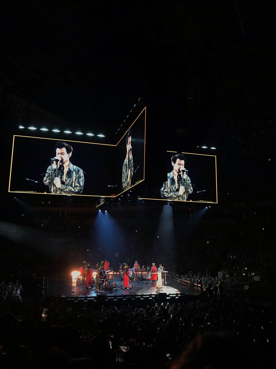 kissystylcs's tweet photo. 5 shows, 4 cities, 3 states, 2 times hearing medicine live, 1 tattoo <333 

thank you for everything &amp; more @Harry_Styles 

L💗VE ON TOUR 4EVER https://t.co/ZrkZg1y0ha