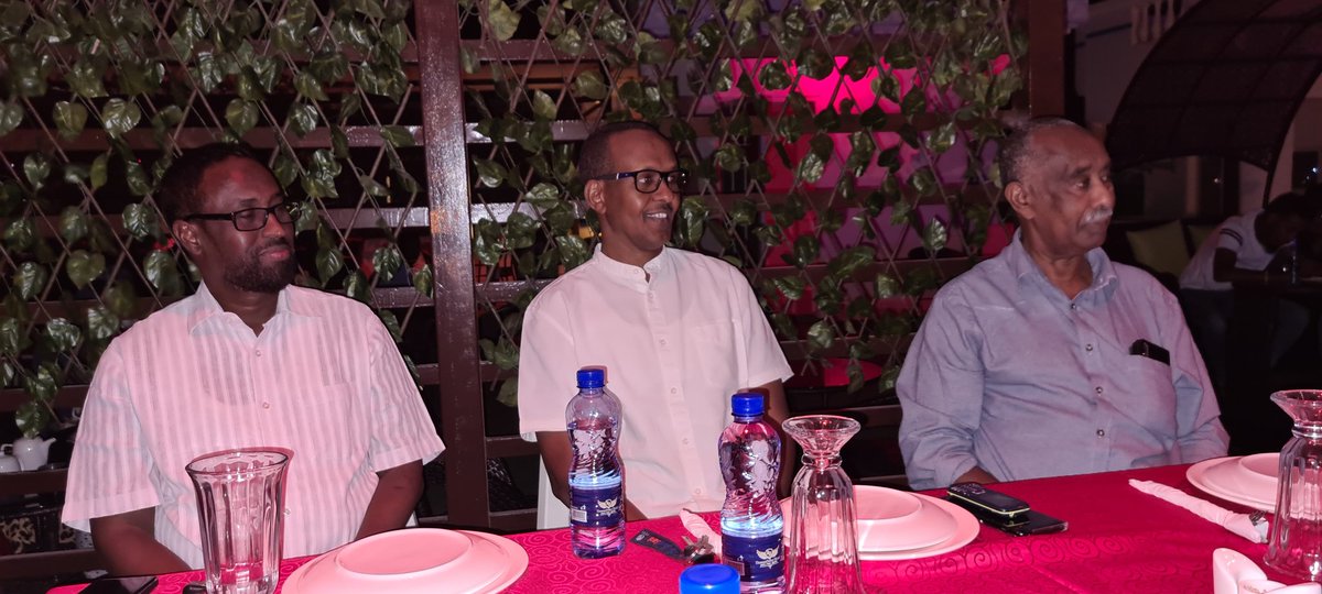 alihwarsame's tweet photo. Dinner reception for Prof. Abdi Mohamed Kusow in #Garowe at #Dreampoint #Hotel. Attended by Dr Mohamed S. Samatar, Dr Bashir @shakiibs, Osman @OsmanMohAli, Dayib Ali @eaumain, Bashir M. Warsame, Abdirizak Farah @psusomalia &amp; myself. 
Prof. you're at home.
Thanks #Dreampoint team. https://t.co/ZUk4FcuHIM
