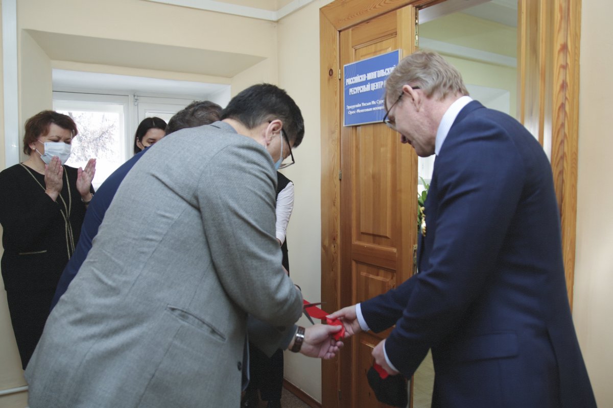 isu_en's tweet photo. Celebrating the 100th Anniversary of Cooperation between Russia and Mongolia 🇷🇺🇲🇳
Find out more: https://t.co/SrH3gqu8I5 https://t.co/IKxwsAEbY0