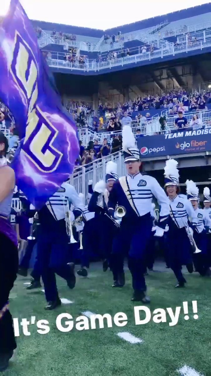 LaurieDornak's tweet photo. Let’s Go @JMUFootball @JMUMRD This MRD parent is ready for Saturday!!💜💛🎺 #wearpurple #loveourDukes #JMUDOOKS
#joshuadornak2025 #streamerready https://t.co/1RQx7cUewC