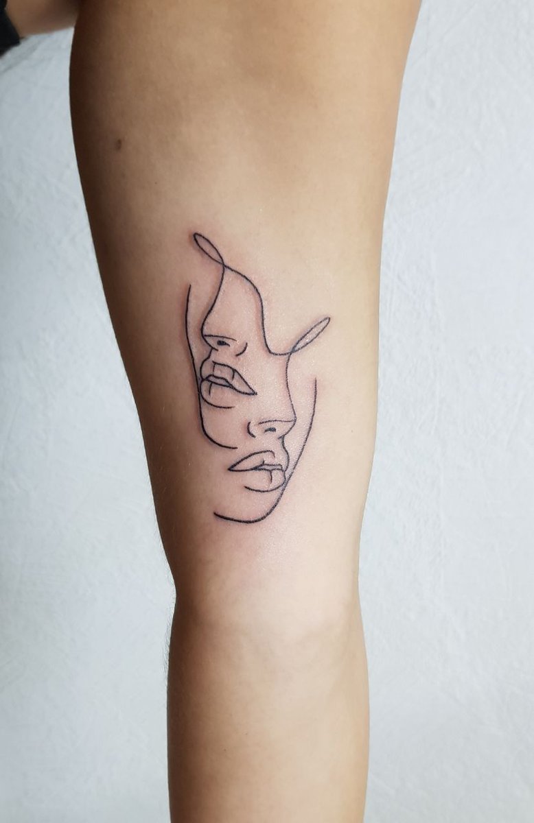 estudio184's tweet photo. Tatuaje hecho por Renato

#linetattoo

Estudio 184 Roma &amp; Valle
Citas y cotizaciones DM

#tatuajes #tattoo #fineline #linework #tattooartist #lineatattoo #estudio184 #cdmx  #laroma #delvalle #tattooline #tattoolife https://t.co/Tq7NfvH5gT