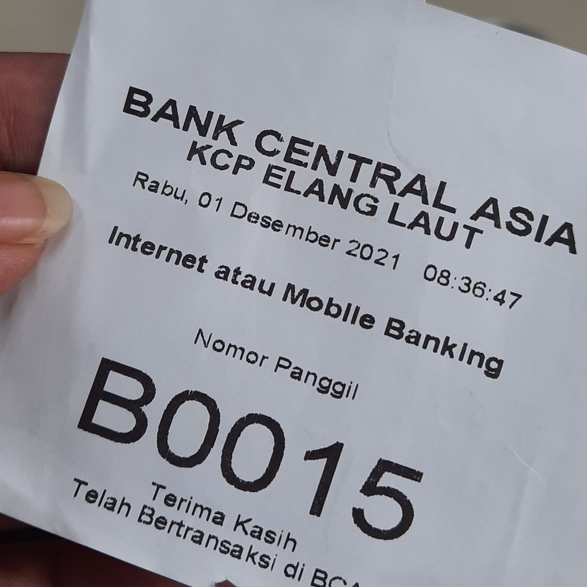 Real_SONNY's tweet photo. Nunggu udah 1 jam setengah lebih, karena cs cuma 1 sedangkan nasabah yang mau ke cs banyak.

Jadi bingung kenyamanan nasabah dimana ?
.
@HaloBCA @BankBCA https://t.co/q0G5wYOvNg