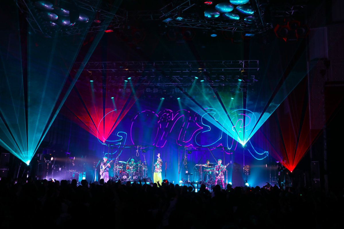 muccofficial's tweet photo. 【For Abroad】
Don’t miss the final night of our first tour as a three-piece band, livestreamed from Tokyo’s finest USEN STUDIO COAST this Friday!
Get your tix now!
◆Dec 3 : 0:30AM PST / 9:30AM CET / 8:30AM GMT
https://t.co/K3S9MU5RXC
#livefromevents https://t.co/MCm92g3Yek