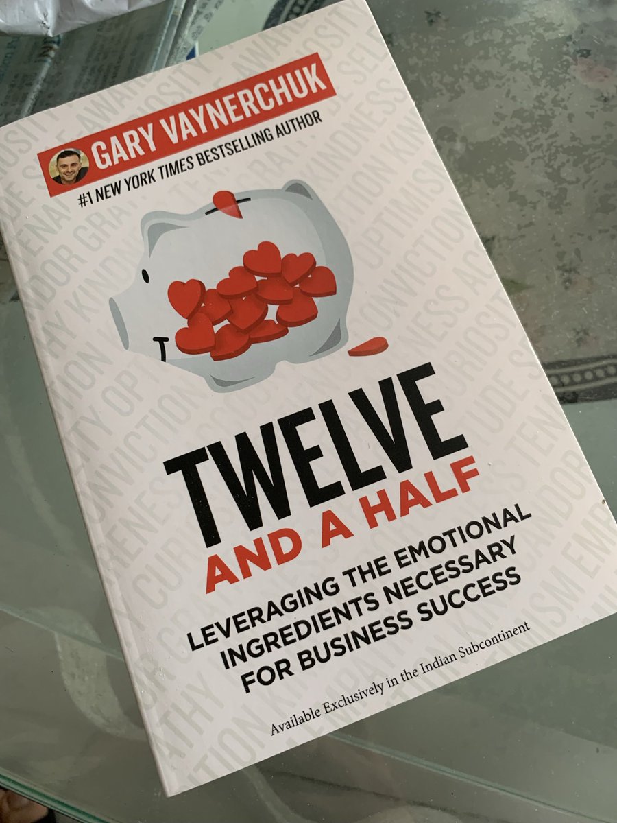 pranaynigotiya's tweet photo. Book Giveaway Alert for INDIA !! 
Like &amp; RT this tweet. 

Follow -
@garyvee 
@12andahalfbook 
@RaghavHaran 
@veefriends 
@pranaynigotiya 

Share ONE quote which is your life mantra !! 

Best 5 entries get this book from me anywhere in 🇮🇳. (I might add a surprise too 😎). https://t.co/8CF2ctWcwN