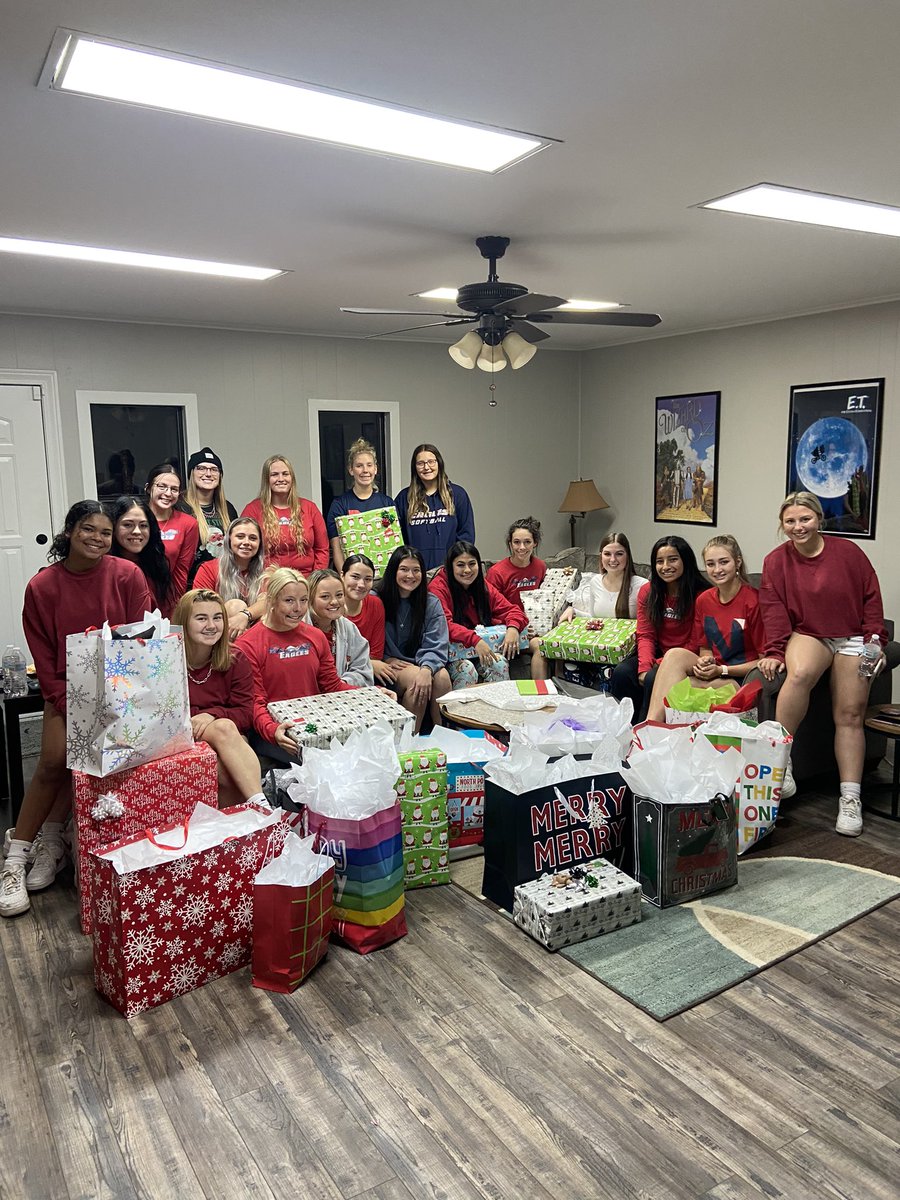 Northeast Texas (@ntccsoftball) on Twitter photo WHAT A FANTASTIC EVENING! <a href="/NTCCSOFTBALL/">Northeast Texas</a> spent the night shopping and wrapping presents for their mentee/kiddo at EC BRICE ELEMENTARY! The players are super excited to pass out the gifts later this week!!! WHAT A FANTASTIC EVENING! <a href="/NTCCSOFTBALL/">Northeast Texas</a> spent the night shopping and wrapping presents for their mentee/kiddo at EC BRICE ELEMENTARY! The players are super excited to pass out the gifts later this week!!!
