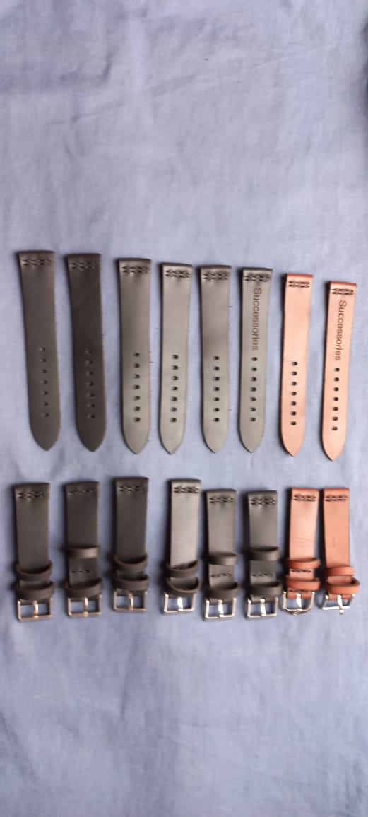 OneStopDesigner's tweet photo. #AD|| Affordable and high-quality leather. 

R130 for watch stripes 
R150 for women watches
R180 for men watches 
R250 for a belt 

An additional R20 to add your name

R60 courier via Pep 

Contact:060 322 1230

#PetrolPrice | R41 Mil | Ke December | November photo dump| Khumo https://t.co/ZXrhVR11cC