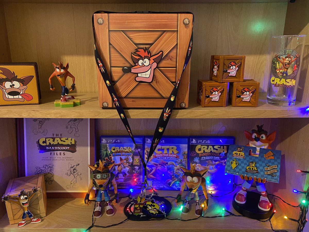 PinkSharkGamer's tweet photo. Crash Collection 😍 https://t.co/MrjXkh6WjQ