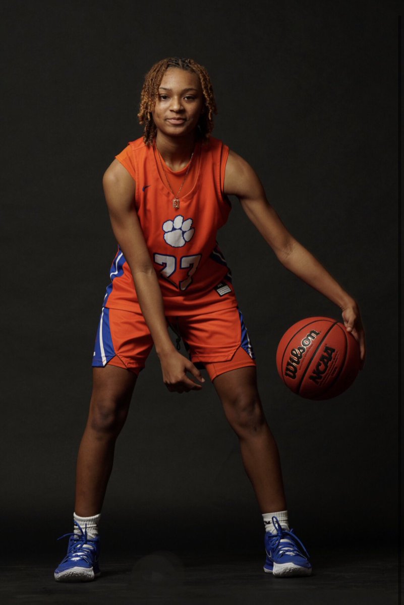 2022 CG Monique Judge <a href="/morenay22/">Monique “Mo” Judge</a> goes for 25pts!! <a href="/_CoachL_/">🏀 Coach L 🏀</a> <a href="/HerringLemont/">LeMont Herring</a> <a href="/chriscamsports/">Chris Cameron</a> <a href="/HoopSeenW/">HoopSeenW</a> <a href="/CoachAGHoward/">Anita P. Howard</a> <a href="/WestwoodCats/">Lady Cats Basketball</a> <a href="/NWFRaiders_WBB/">NWF Women’s Basketball</a> <a href="/HCHawksWBB/">Huntingdon WBB</a> @gcbobcatswbb <a href="/AverettWBB/">AU Women’s Basketball</a> @nccavs2017