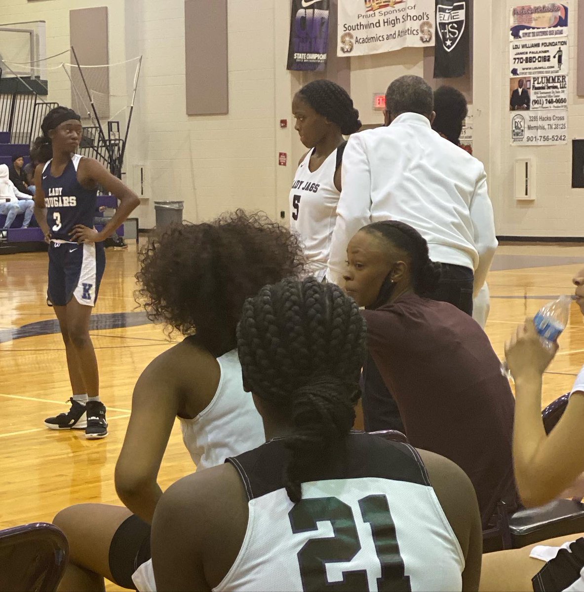 SouthwindHS's tweet photo. Congratulations to the Lady Jaguars for their win over Kirby High. #SHSis38125 🐆 https://t.co/tzdZPhOZrM