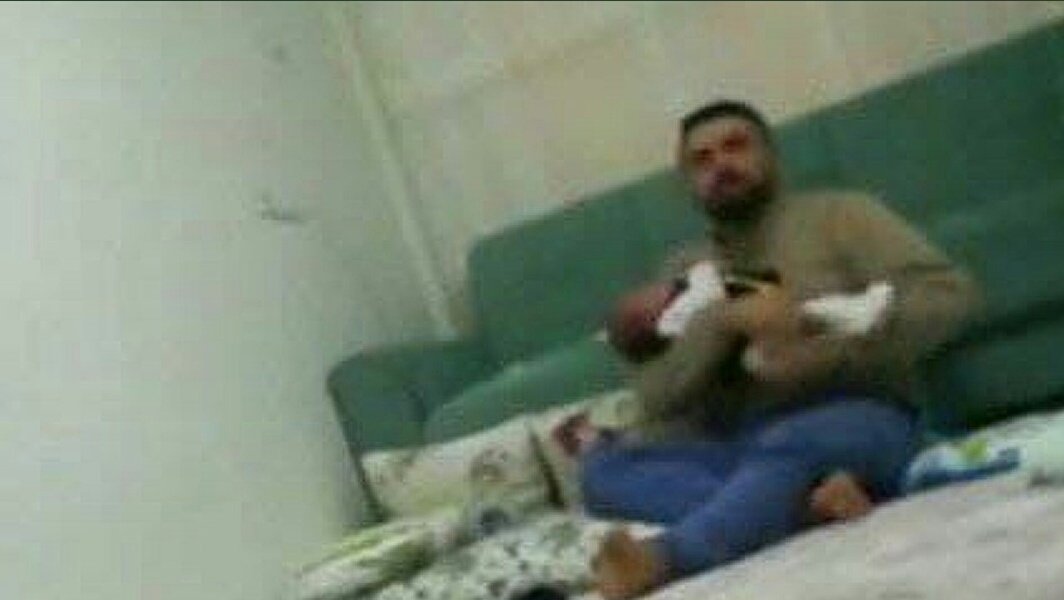 EgitimiSec's tweet photo. Kasımdan geriye
(ağaçlardan) dökülen yapraklar,
Sararan otlar,
Solan çiçekler kalmalıydı...
Acıdan başkası düşmedi yüreğimize...
#Kasım #mueslueme #Gaziantep #KadinaSiddeteHayir #siddetehayır #bebegesiddet https://t.co/BPbJgw5dUd