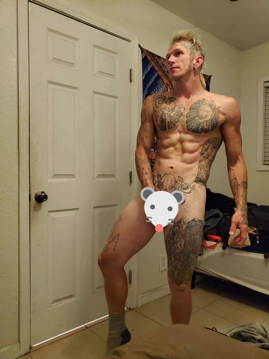 HImyNAMEisHOMER's tweet photo. #onlyfans #fit #fitnessmodel #punk #chesttattoos #porn #boner #dick #gaytweet https://t.co/y01zwvaRuV
