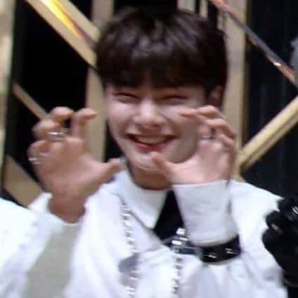 Juanchi33294376's tweet photo. I vote #straykids for Worldwide Fans' Choice Top 10 #MAMAVOTE https://t.co/F6oysGBFhE
