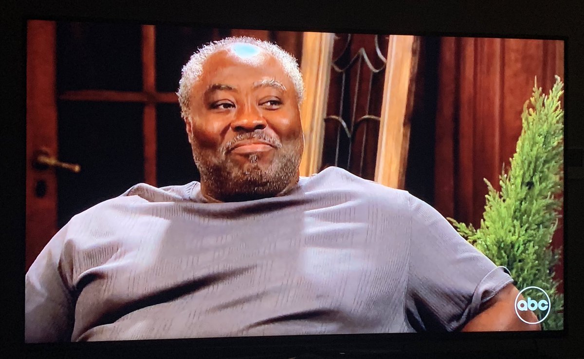 aimeew1229's tweet photo. Okay but why does Joe’s dad remind me of Keenan in one of his SNL costumes?? 🤔 #bachelorette https://t.co/lzJRHXMZBa