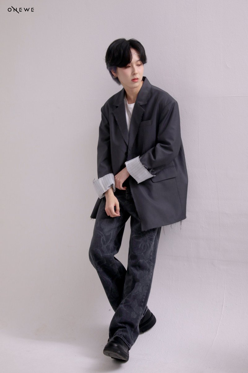 we_makeasound's tweet image. I just want to say i like giuk's pants