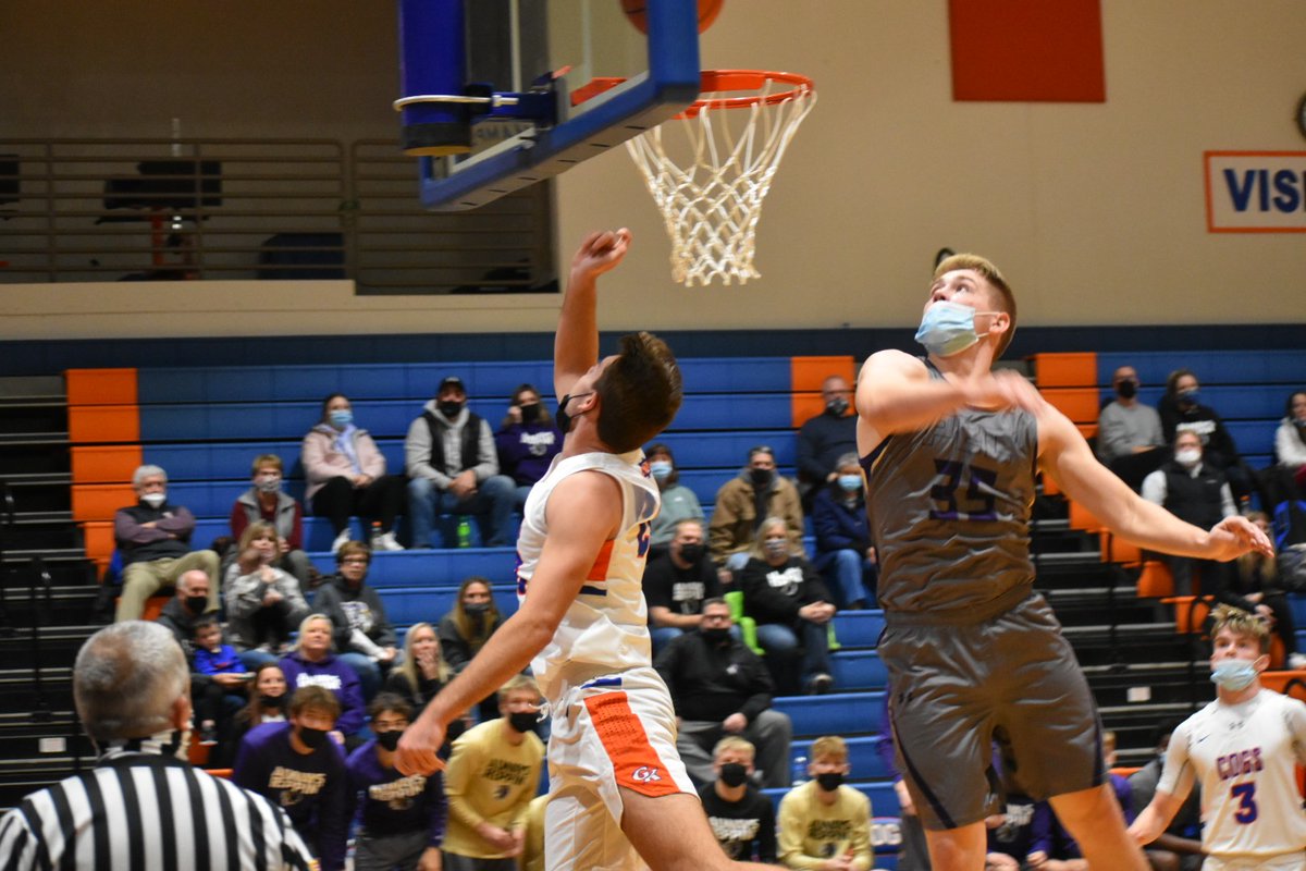 Varsity Boys Basketball @ GKHS:
FINAL: GK 70, Pecatonica 62.
Alec Golembiewski scored 27 points and knocked down five buckets from behind the arc. Jake Oates had 16, Eagan Reams put up 11 and Josh Bunting added 9.  GK improves to 4-1.