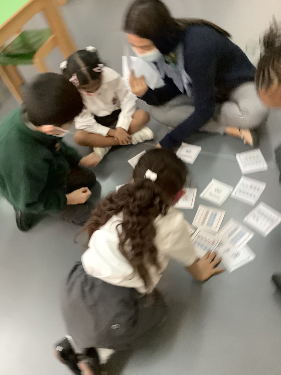 RGSGQ_Yearone's tweet photo. We have been looking at numbers from 11 to 20 and the different ways you can represent them. https://t.co/BNRE2yRYi0