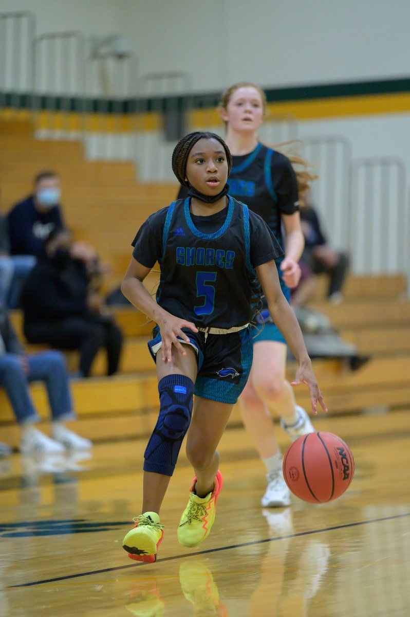 letternumber5's tweet photo. So proud of my baby girl. 18pts last night and tonight she led her team with 24 points shooting close to 50% from the floor.
#beselfmade
#8thgrader
#ASCS
@WorsleyKenny https://t.co/djV7swY49W