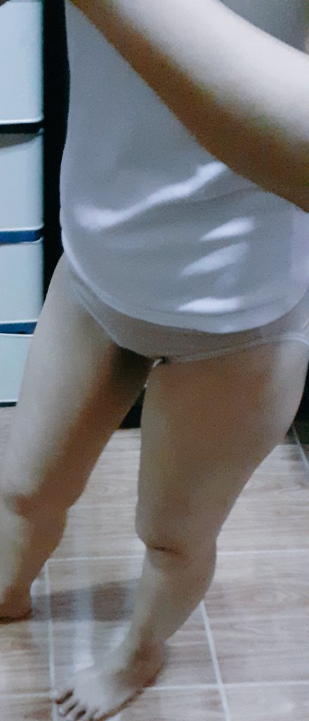 2EopRnpM3hEtMQi's tweet photo. ในรูปเห็นอะไรมั่งคะ https://t.co/ZYjpGc9QYz