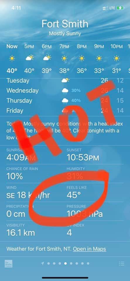 _b_leena's tweet photo. June 30th vs Nov 30th 2021, in the Northwest Territories. Getting to experience both extremes. 🥵🥶 https://t.co/89OAnG2dB1