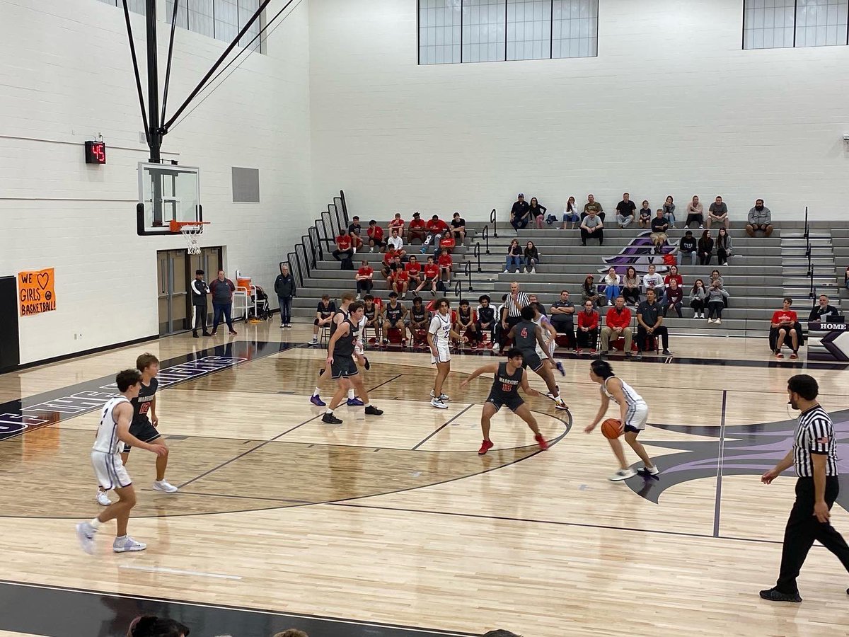 ACPBBallBooster's tweet photo. Tough loss 56-39 for the Varsity Knights against a big and physical ALA-Ironwood. #fridayknightatPayson https://t.co/yqBdn1lNa7