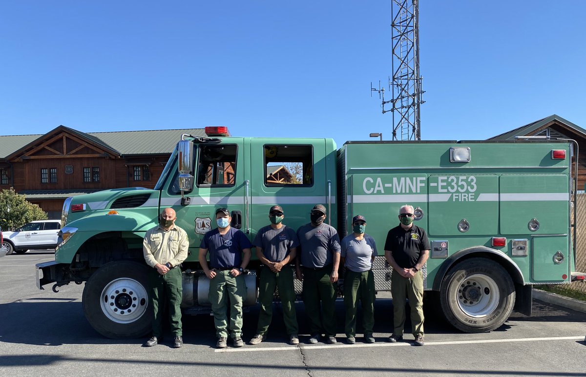 firechiefanf's tweet photo. The longer #FireYear adds challenges and an increased strain on firefighters. Responding to those demands requires a commitment to public service and the discipline to set a marathon pace. Thanks to @MendocinoNF FFs for support through our current Santa Ana wind threat. 🇺🇸🔥 https://t.co/VYCy2FdMi4