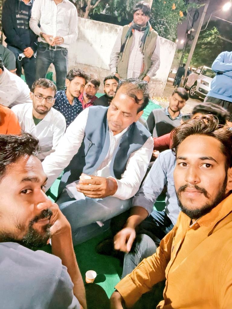 IESramteerath's tweet photo. #Engineers_माँगे_न्याय_गहलोतजी 

12 बजे सभी धरना स्थल पर पहुँचे । 

क्यूँकि यह हमारे भविष्य की लड़ाई है । https://t.co/8cAwVt68xF