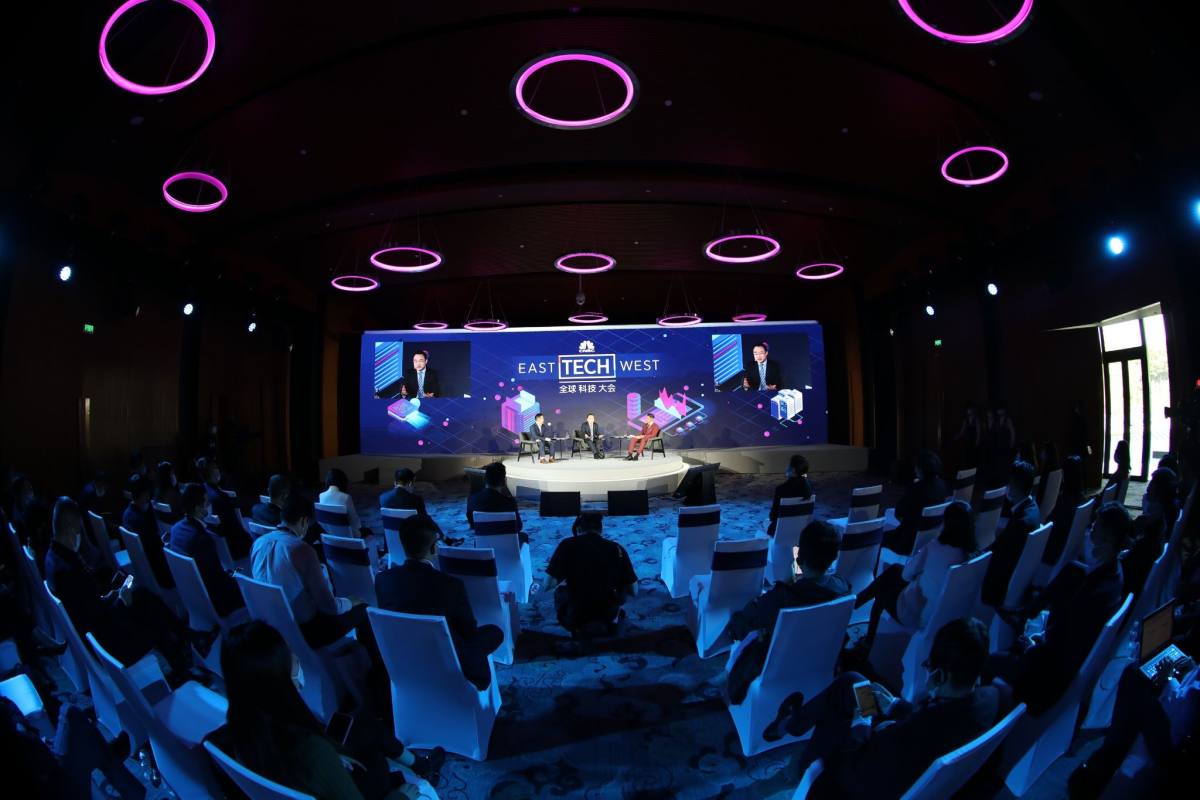 FanWang20181129's tweet photo. 2021 East and West tech conferences are ongoing in NanSha district of Canton, GuangDong, China. I’m at the scene, a great experience👏👏👏
@CNBCtech @Guangzhou_City https://t.co/oQl5tzUdcs