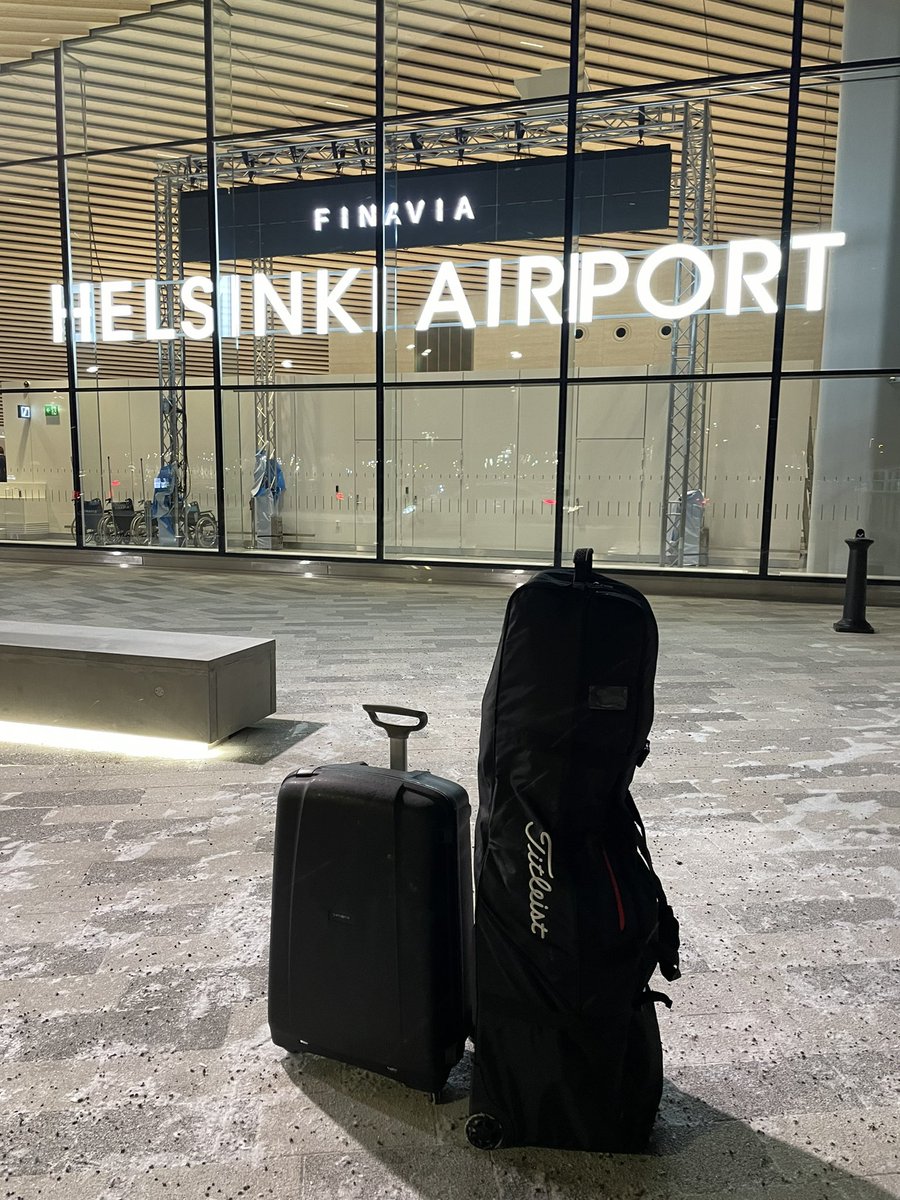 Ensimmäinen reissu sitten maaliskuun 2020. 🙏🏻✌🏻✨🍀 Ajoitus mitä täydellisin: uusi upeaa tänään aukeava <a href="/Finavia/">Finavia</a> terminaali otti komeasti vastaan. <a href="/Finnair/">Finnair</a> <a href="/FinnairSuomi/">Finnair</a> #feelfinnair 💙✈️