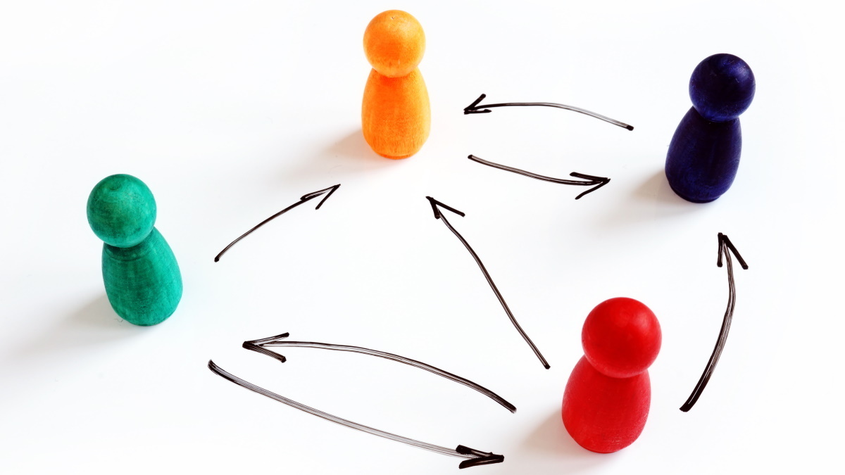 💬#Entrepreneurship in the plural?✨ We cordially invite interested guests to a virtual #panel discussion on 'Entrepreneurial #Ecosystems in Germany' next Monday as part of the Master's course 'Digital Entrepreneurship' <a href="/HPI_DE/">Hasso-Plattner-Institut</a>. Further info: hpi.de/en/hoelzle/new…