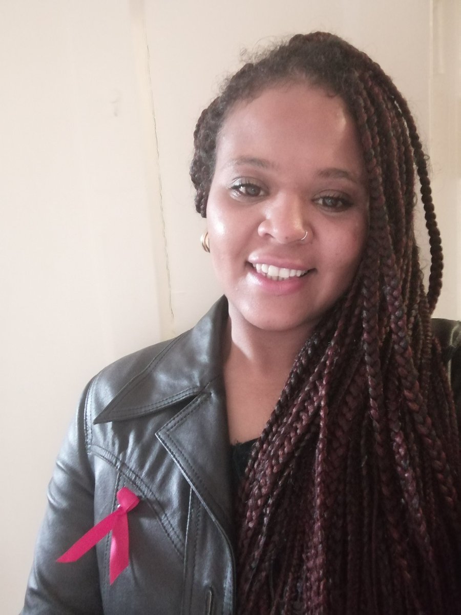 Happy World Aids Day everyone! Getting ready for the 'End HIV Stigma Cork Reflection' event at the Frikin Crane. I was delighted to be Co facilitator during the workshop which the first part of the 'End HIV Stigma Project'. #WorldAIDSDay #PositiveEnergy #HIVAwareness.