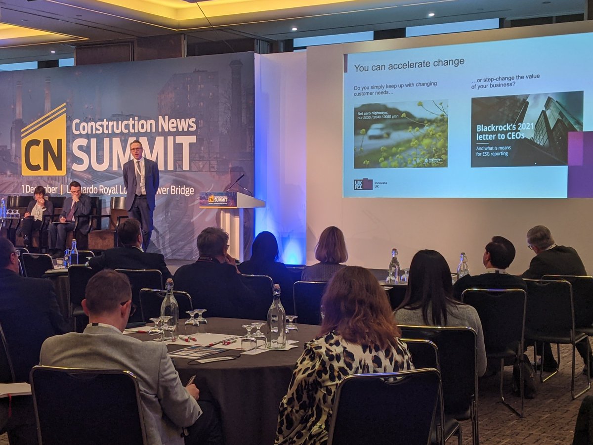 CNplus's tweet photo. Sam Stacey from @innovateuk is speaking at @CNsummit about how building power stations that trade energy will be a game changer in the future.
#automtion #construction #CNSummit https://t.co/NaHSCyewZF