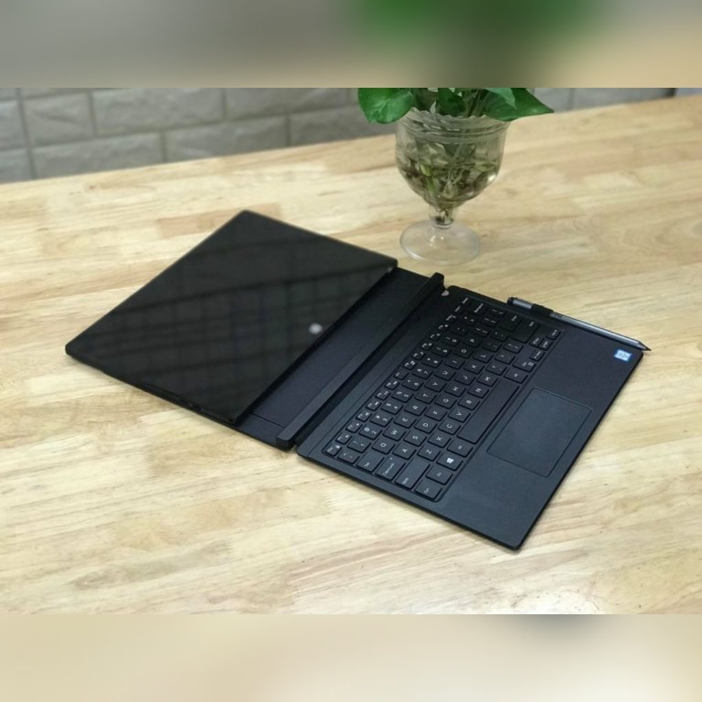 RiseDigitalSoln's tweet photo. Happy festive ssn Guys 🎄
Check this machine 👇
Dell Latitude 7275 | Intel® Core™ M5-6Y54 | 2.70 GHz | 8GB RAM | 💾 256GB SSD | Intel HD Graphics | 📺12,5″ Inch @41k
Call 0720 439520 ☎️
#WomenAndTransportConf Miguna Miguna Pandora #WorldAIDSDay2021 #Muturithe5th #RamogiTV https://t.co/5ywVTsNcCP
