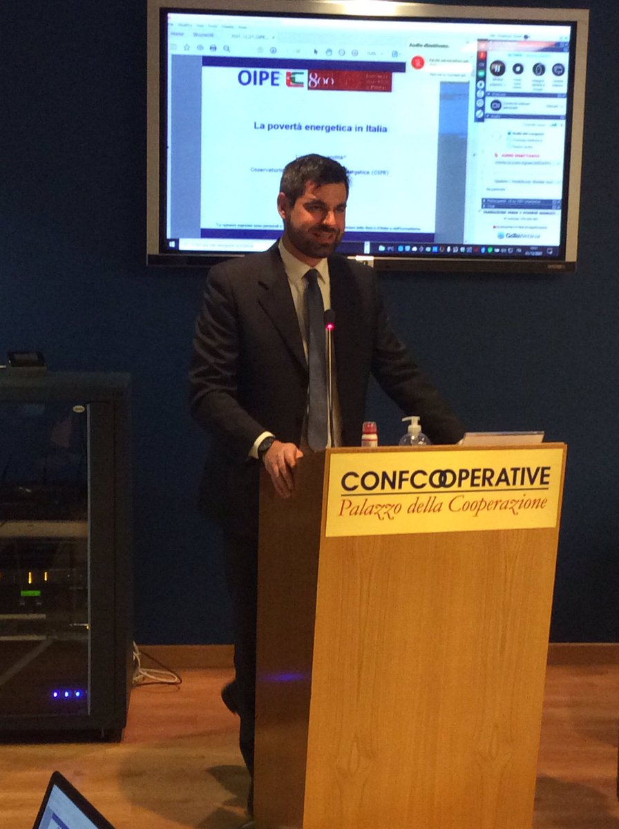 #carobollette @LucianoLavecchi <a href="/OIPE_IT/">OIPE</a> la transizione verde è la sfida più importante dei prossimi anni, povertà energetica riguarda 2 mln di #famiglie <a href="/ConsumoUtenza/">Confcooperative Consumo e Utenza</a> <a href="/confcooperativ1/">Confcooperative</a> @Marco_Ventu