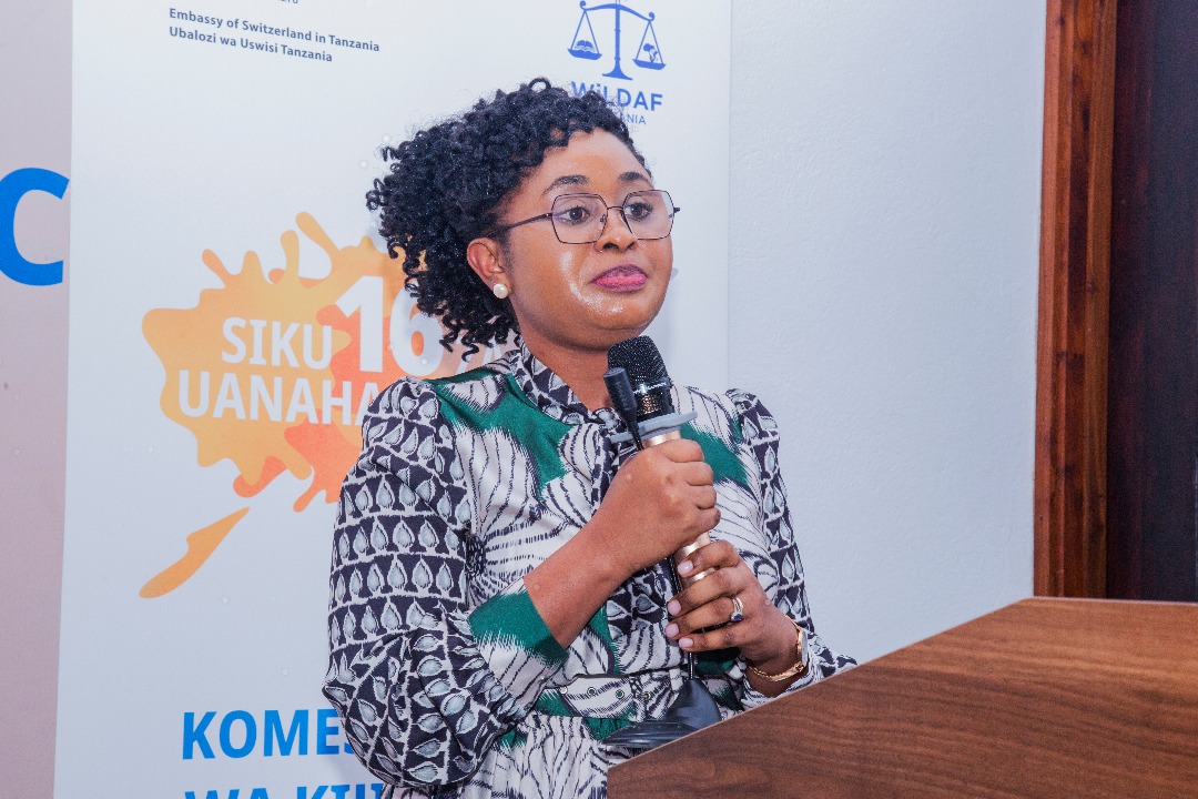 yose_hoza's tweet image. Tulifanya utafiti kwa wanawake wenye kuanza balehe zaidi 403 miaka kati 15-24 wanasiachana wengi walisema Ukatili wa Kijinsia ni vitendo vya kupigwa,Kubakwa  

Caroline Mtaita (Heidelberg,Institute of Global Health),
#KomeshaUkatili #DataDrivenAdvocacy #EvidenceBasedProgramming