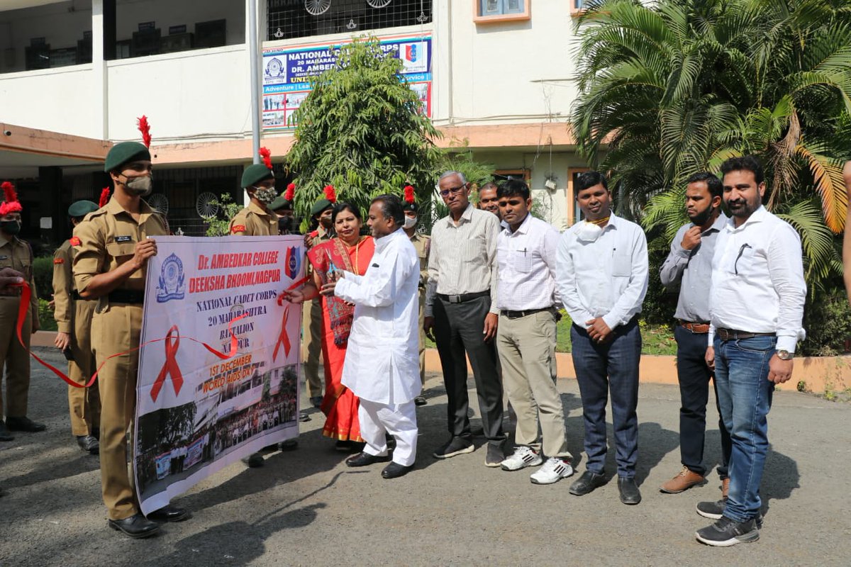 LtSujit's tweet photo. International Aids Day was conducted by 20 Mah Bn National cadet corps of Dr Ambedkar College Deeksha Bhoomi Nagpur to create awareness among people about the consequences of Aids. सतर्क रहे, सुरक्षित रहे. https://t.co/fINaKWpwvA
