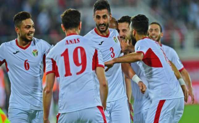 alamro_raja's tweet photo. مع احترامي الشديد لجميع الاندية الاردنية. اليوم لا فيصلي ولا وحدات ولا اي نادي اردني... اليوم تحت رايه واحد.. نعلنها صراحه ان المنتخب فوق الجميع. شاء من شاء وأبى من أبى.. نرتقي عن الت��صب لفريق معين.. https://t.co/2zUJGuvs5a