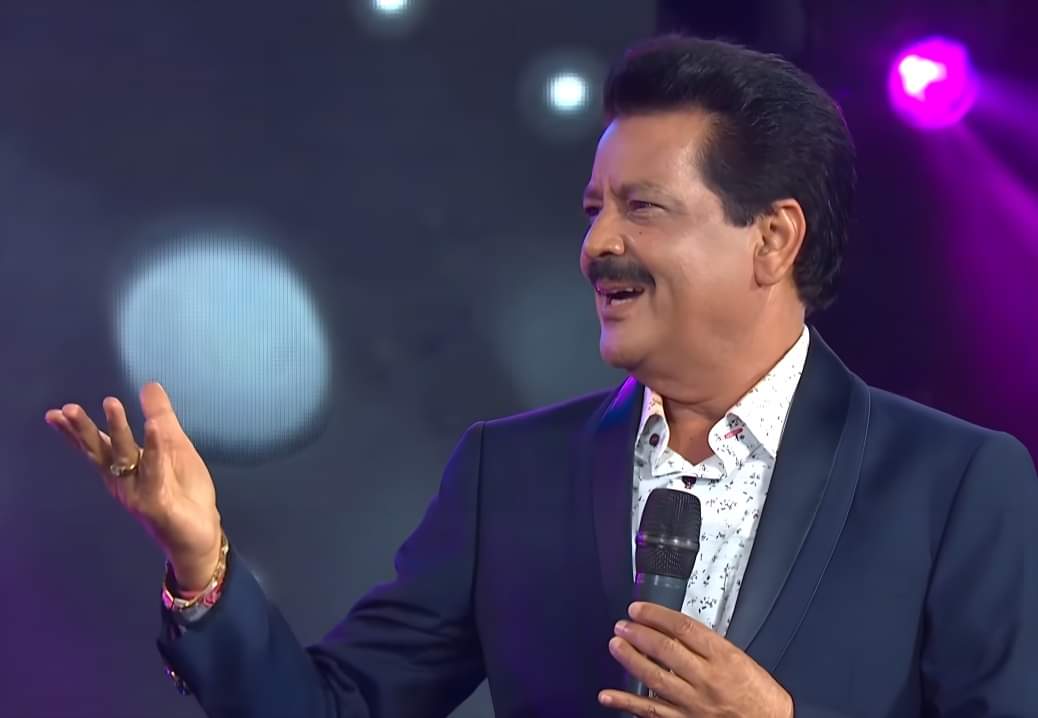 Happy birthday to legendary singer Udit Narayan Jha. What is your favourite Nepali/Hindi song by him? 