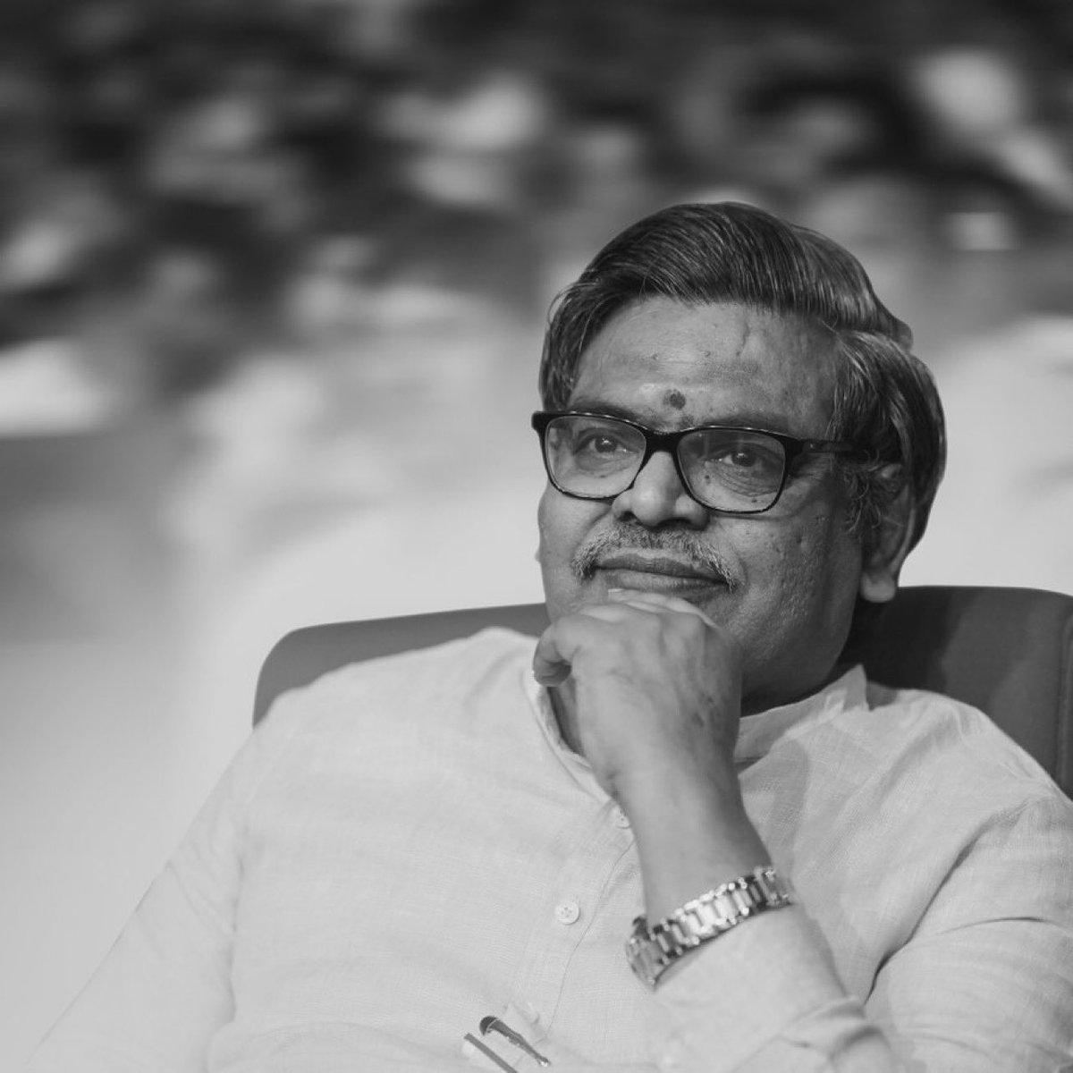 Deeply saddened to hear about the demise of Sirivennela Seetharamasastry garu. His contribution to Telugu cinema and literature will be etched in our hearts forever. Heartfelt condolences to the family. 🙏🏻 

#RipSirivennellaSeetharamasastry