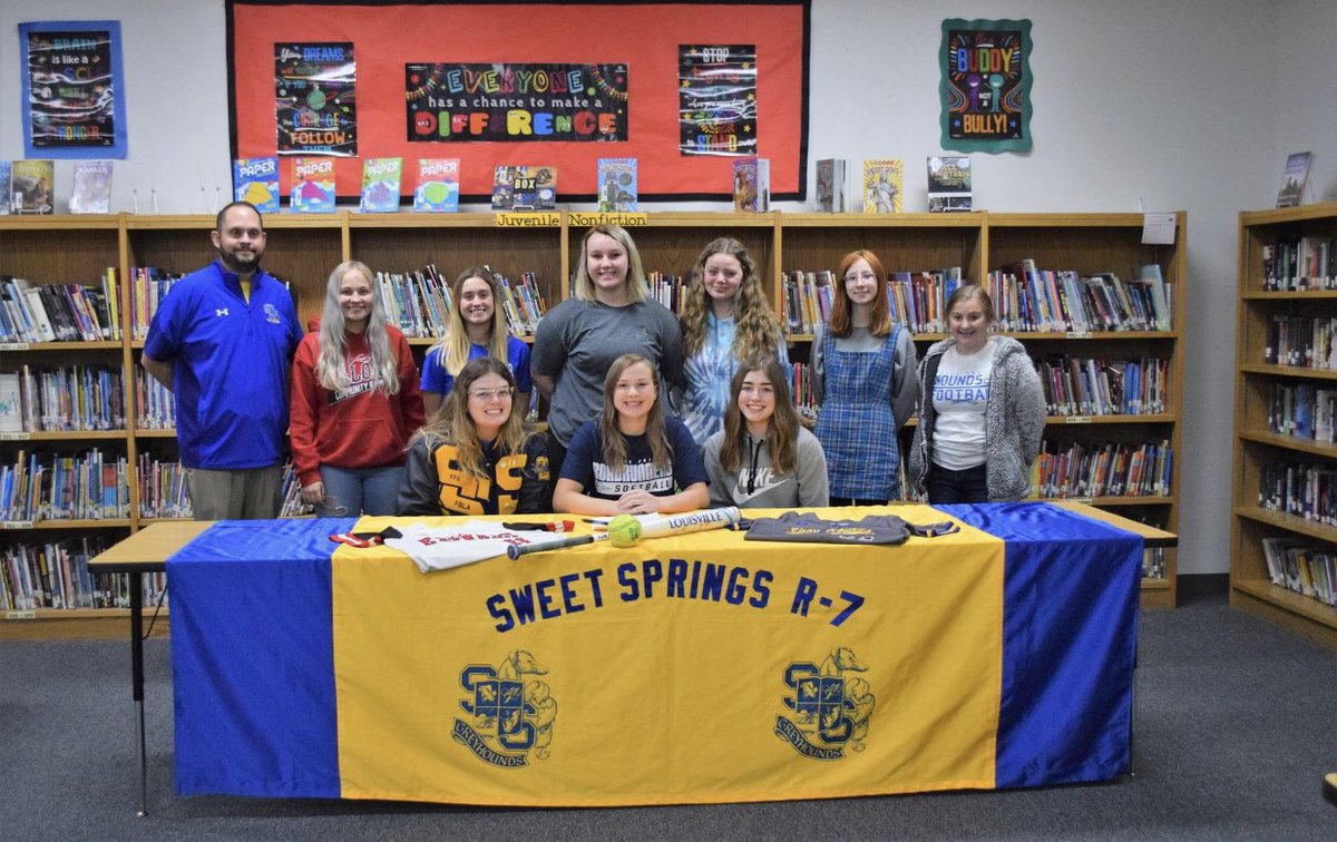 Jwinfrey04's tweet photo. Officially a Roadrunner!🤍💙 I can’t wait for this next chapter in my life! Thank you to everyone that has supported and helped me be the player I am today! I couldn’t be more excited to play the sport I love at the next level! @sfccSBcoach @sfccmoAthletics https://t.co/lhcvFXl6bp